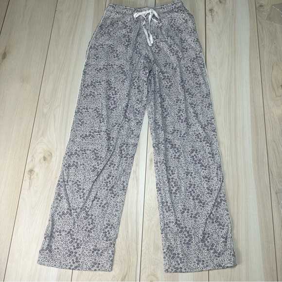 Karen Neuburger Pajama Set Women's Small Neutral Ditsy Print 2 Piece NWT‎ - Picture 14 of 16